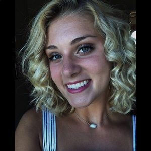 Meet your Posher, Brianna